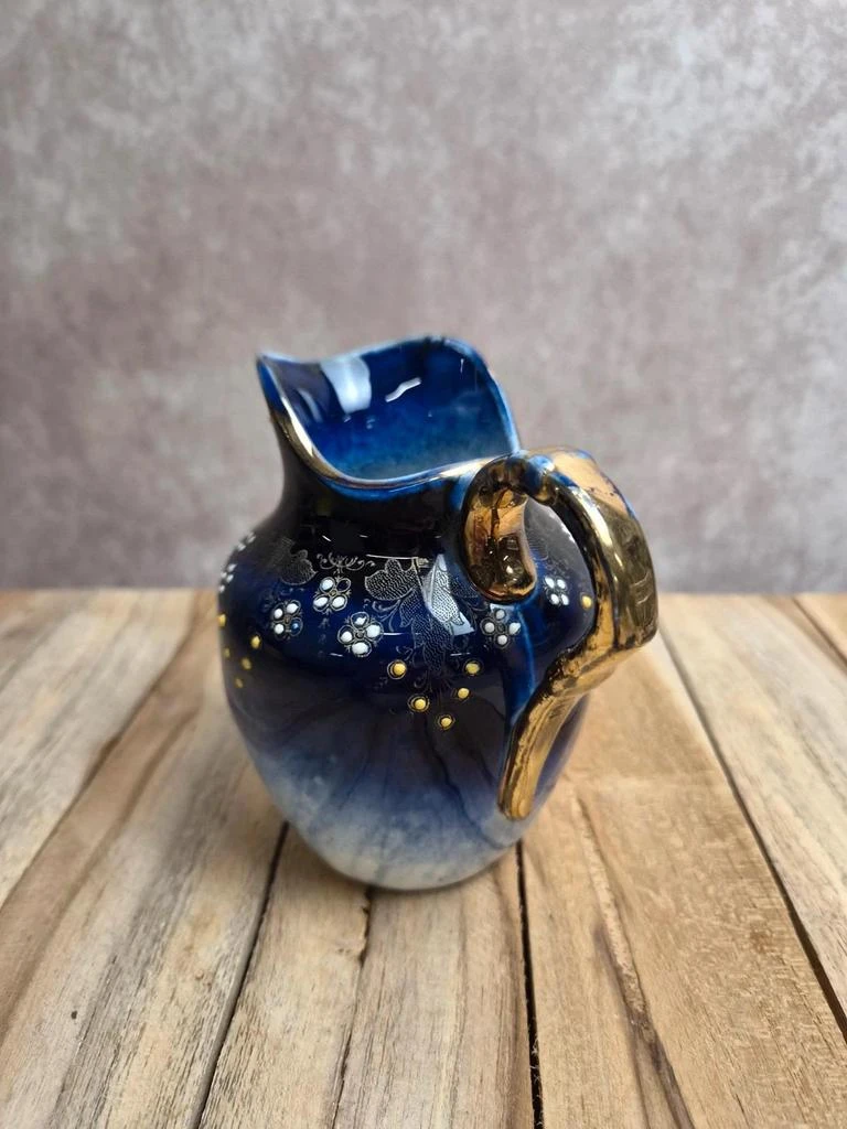 Petit pot a lait antiguo Kg Lunéville azul cobalto decoración esmaltada en relieve – photo 2